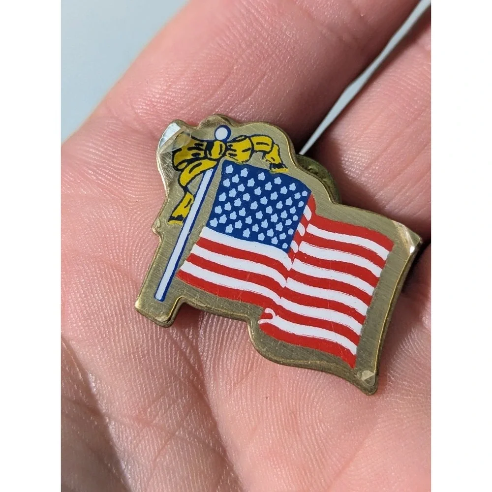 American Flag & Theme Buttons Lapel Pins Lot of 9 With 1 Patch